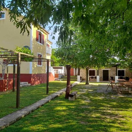 Kuca Za Odmor Dolovi Hotel Golubic  Luaran gambar