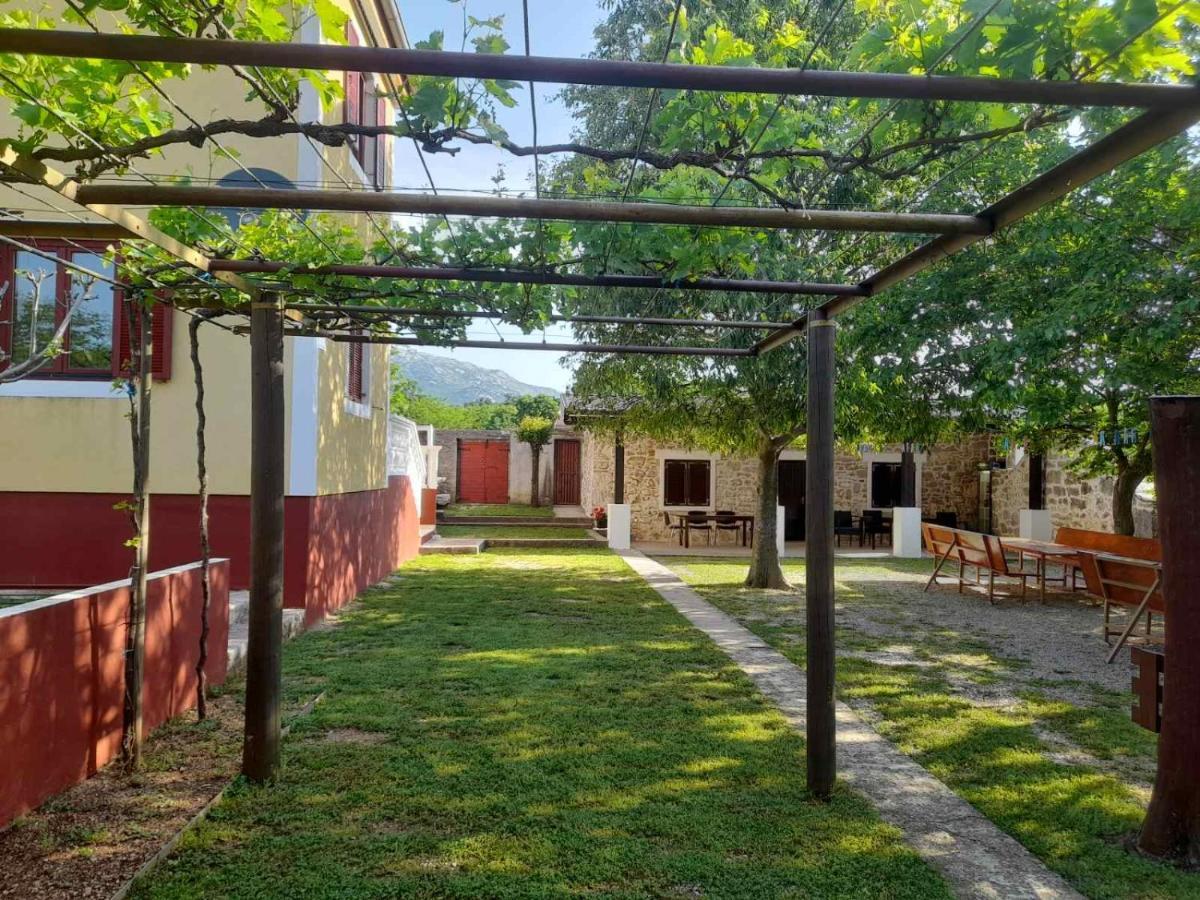 Kuca Za Odmor Dolovi Hotel Golubic  Luaran gambar
