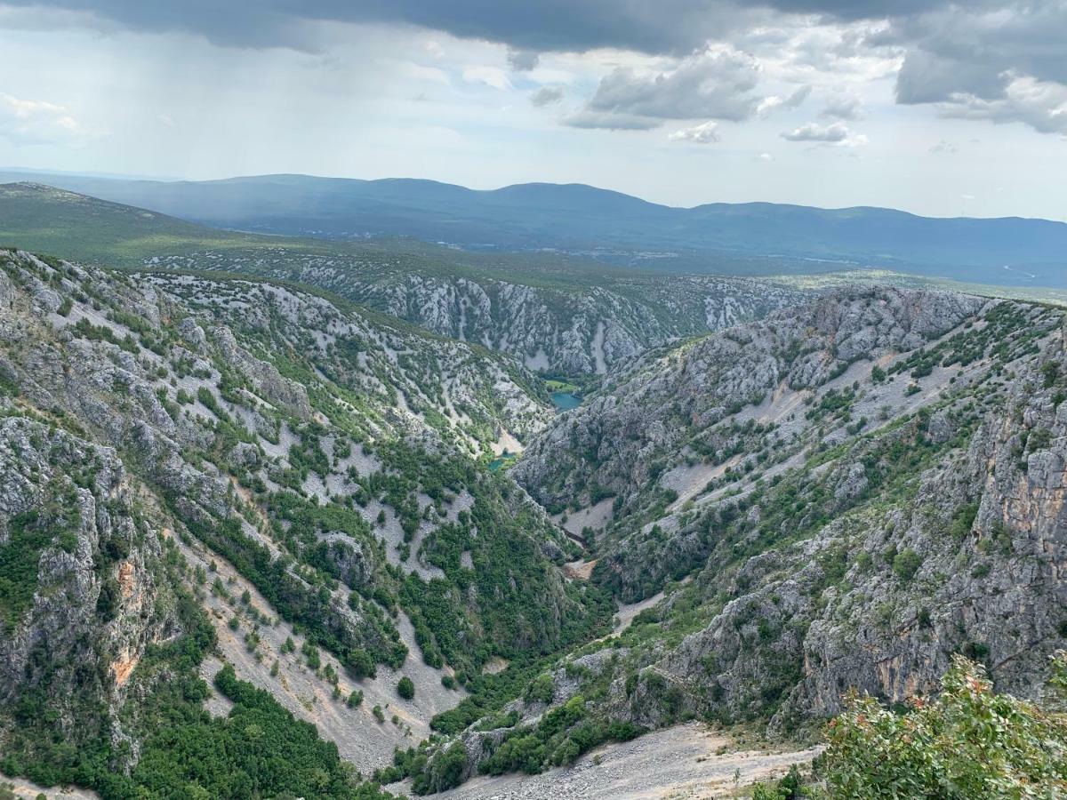 Kuca Za Odmor Dolovi Hotel Golubic  Luaran gambar